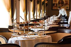 Five o'Clock Tea Queen Mary 2 Queen Mary 2 Five o'Clock Tea