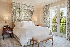 The Peninsula Beverly Hills Beverly Suite Bedroom Beverly Suite Bedroom The Peninsula Beverly Hills