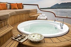 Whirlpool Taj Lake Palace