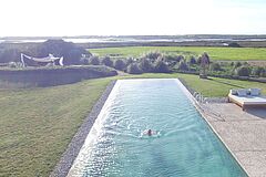 Fontsanta Hotel Thermal SPA & Wellness Pool Person Pool Person Fontsanta Hotel Thermal SPA & Wellness