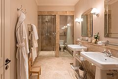 LEEU Estates Bathroom Bathroom LEEU Estates