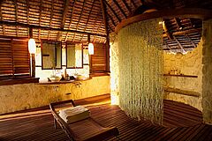 Mnemba Island Lodge Regendusche Regendusche Mnemba Island Lodge