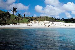 explora RAPA NUI Beach Beach explora RAPA NUI