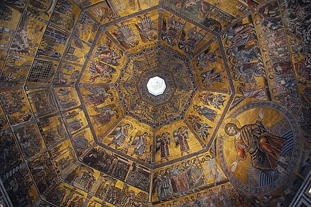 Besuch in der Kuppel des Dom Die berühmte Domkuppel von Brunelleschi ist ein Muss für Florenzbesucher. Steigen Sie gemeinsam mit Ihrem Guide hinauf, dann müssen Sie nicht Schlange stehen. Oben erfahren Sie alles über diesen Geniestreich der Baugeschichte und werden beeindruckt sein von den prächtigen Marmorböden und eindrucksvollen Deckengemälden.