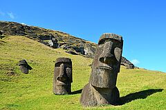 explora RAPA NUI Heads Heads explora RAPA NUI