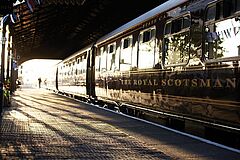 Edinburgh Belmond Royal Scotsman Bahnhof Bahnhof Edinburgh Belmond Royal Scotsman