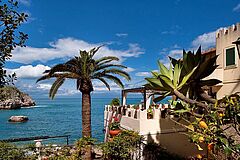 Italien Sizilien Belmond Villa Sant Andrea Palmen Fasade Fasade Palmen Italien Sizilien Belmond Villa Sant Andrea