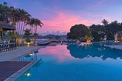 AZERAI La Residence, Hue Pool Bar Pool Bar AZERAI La Residence, Hue