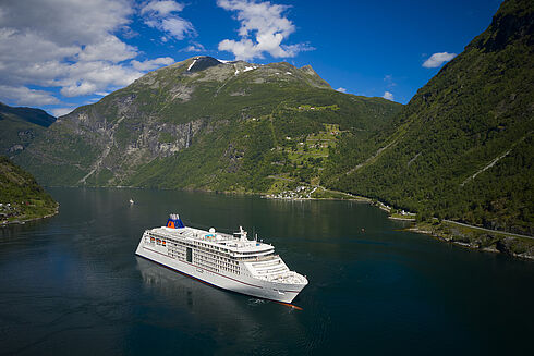 MS Europa 2   