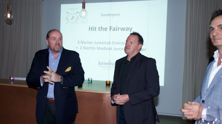 die-jumeirah-manager-bei-der-vorstellung-der-preise