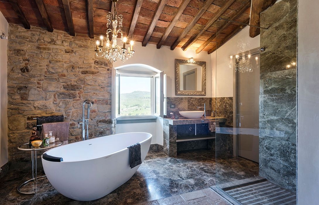 Standl-9-Vitigliano-Suite-Ruffoli-bath