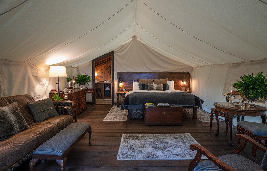 Clayoquot-Wilderness-Resort_Ensuite-Tent-Interior_Photo-Credit-Bryan-Stockton