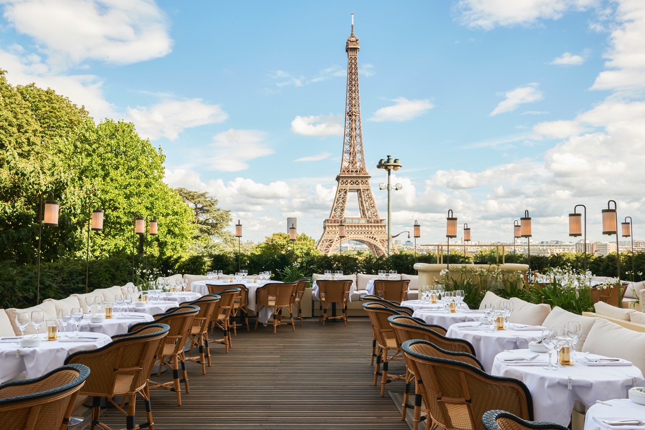 Paris - Bar mit Blick auf den Eifelturm