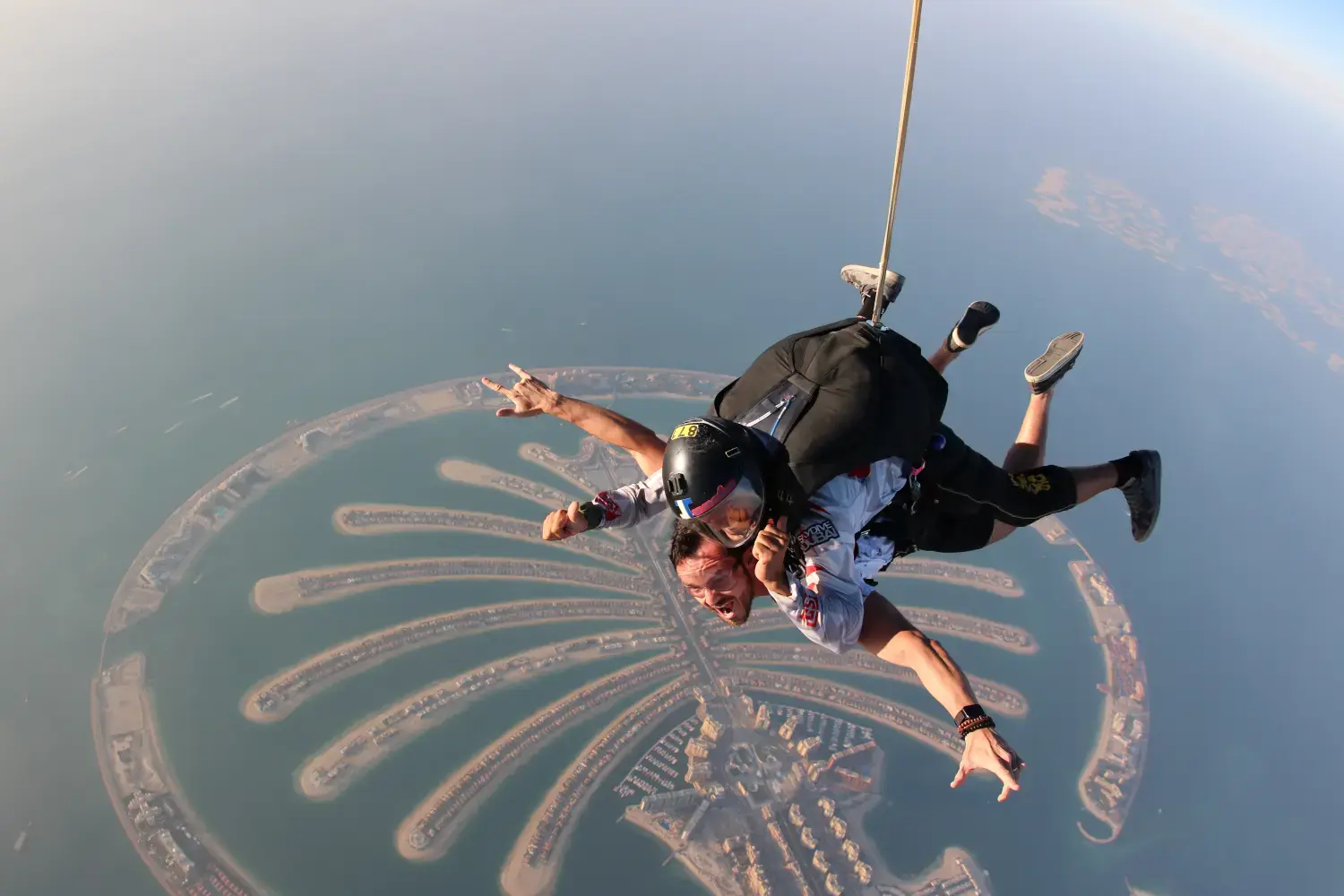 Luxus Aktivitäten in Dubai Fallschirmspringen