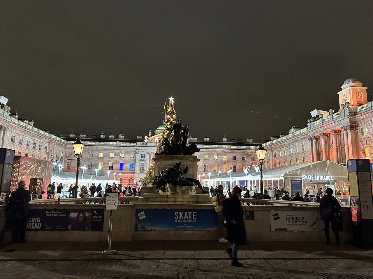 Eislaufen vor Somerset House